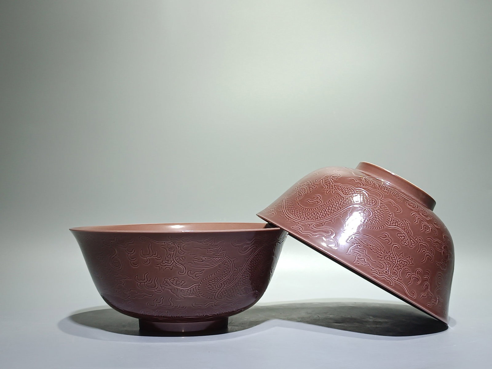 An Exquisite Purple Glazed Dragon Pattern Bowl - 2