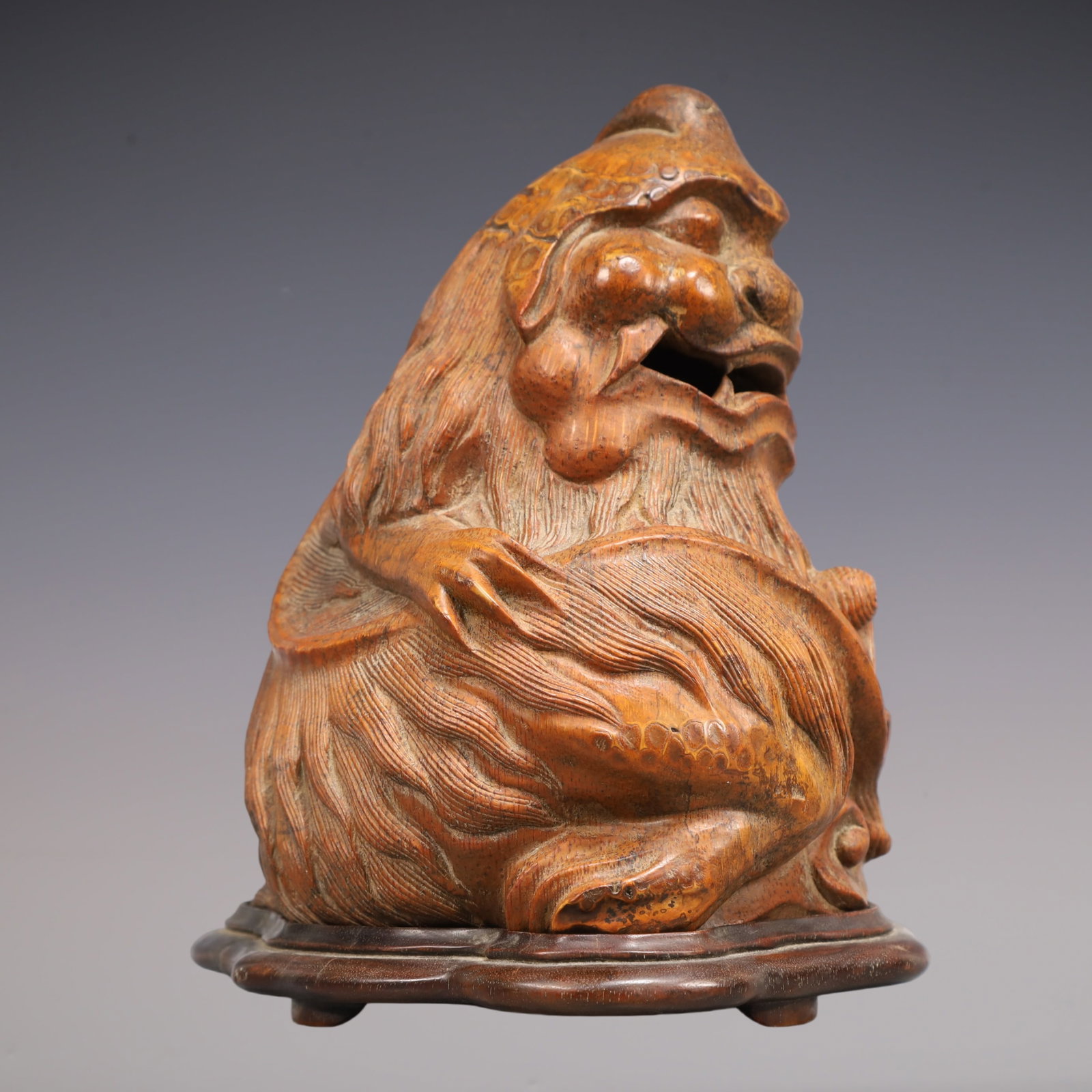A Exquisite Bamboo Lion Ornament - 8