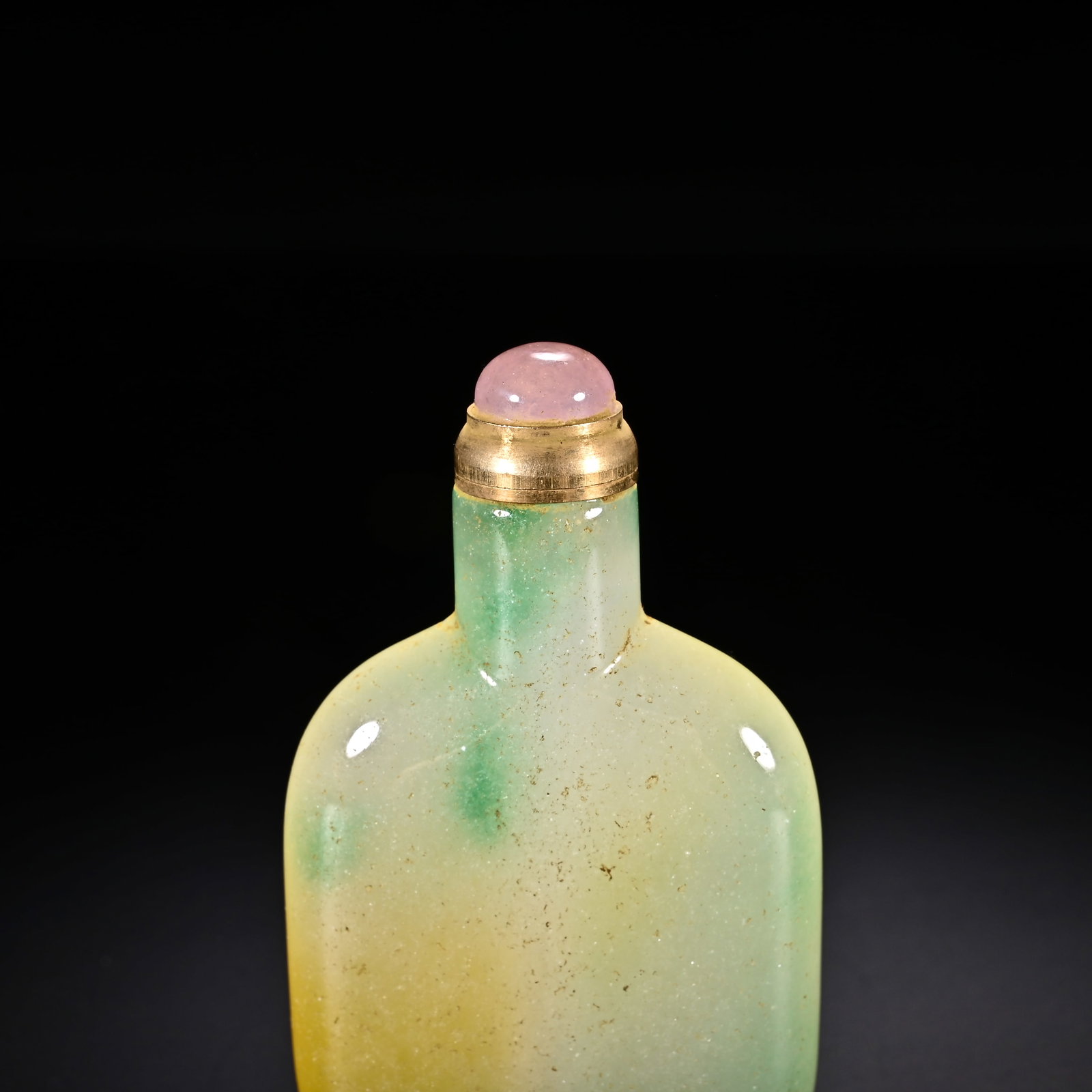An Exquisite Jadeite Snuff Bottle - 2