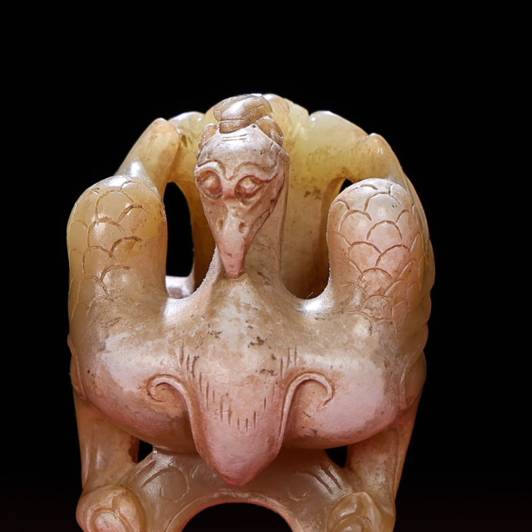 An Exquisite White Jade Eagle Hand Piece - 5