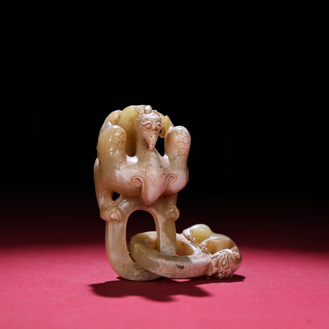 An Exquisite White Jade Eagle Hand Piece - 6