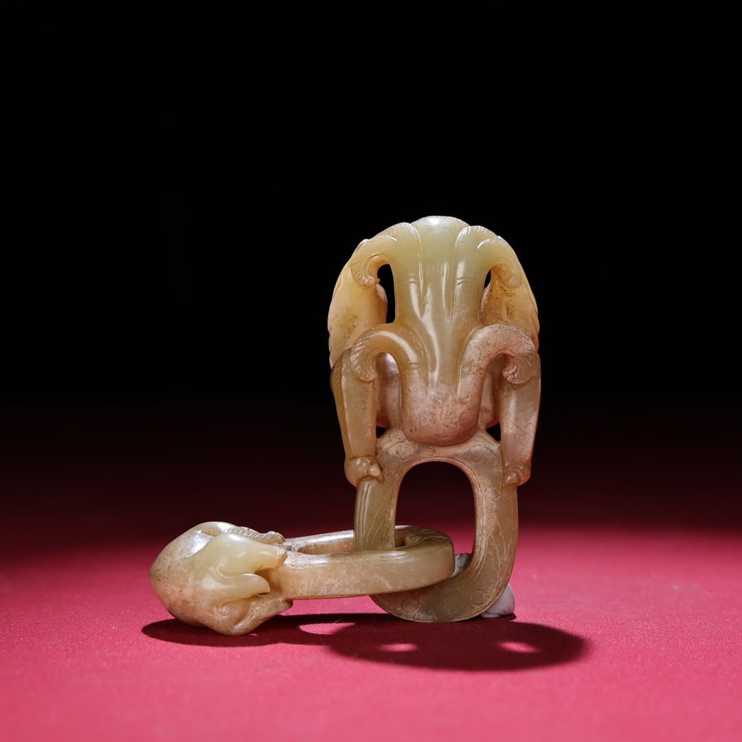 An Exquisite White Jade Eagle Hand Piece - 7