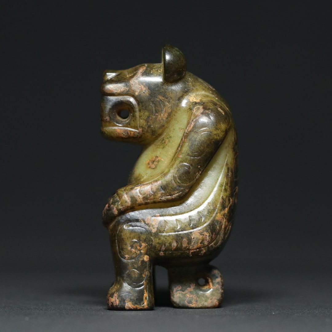 An Exquisite White Jade Bear Ornament - 4