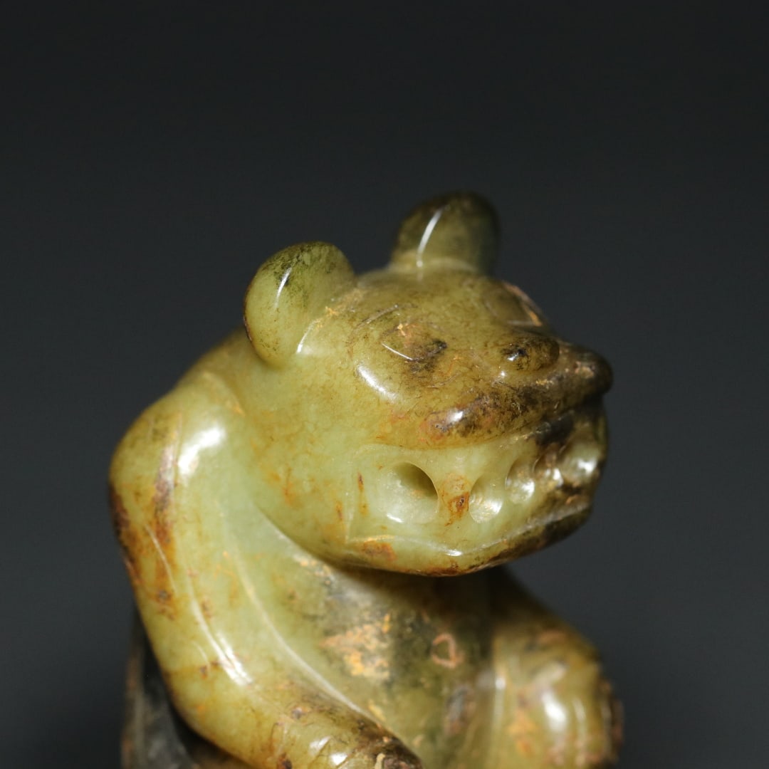 An Exquisite White Jade Bear Ornament - 7