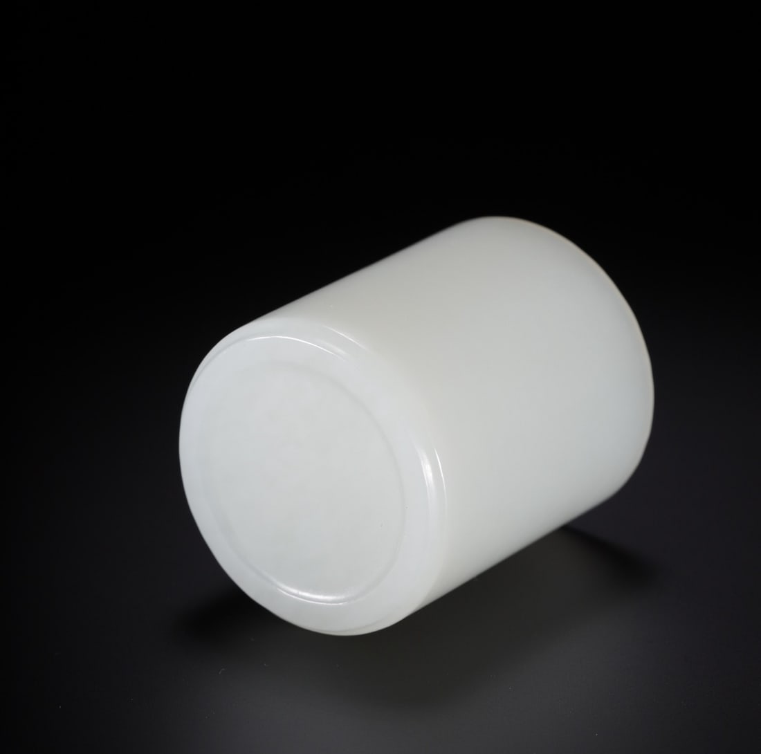 An Exquisite White Jade Cup - 3