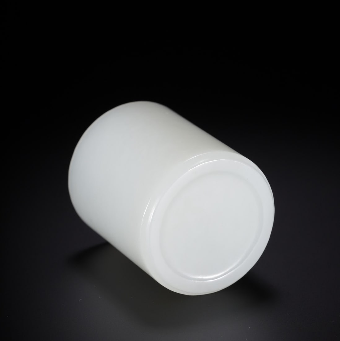 An Exquisite White Jade Cup - 6