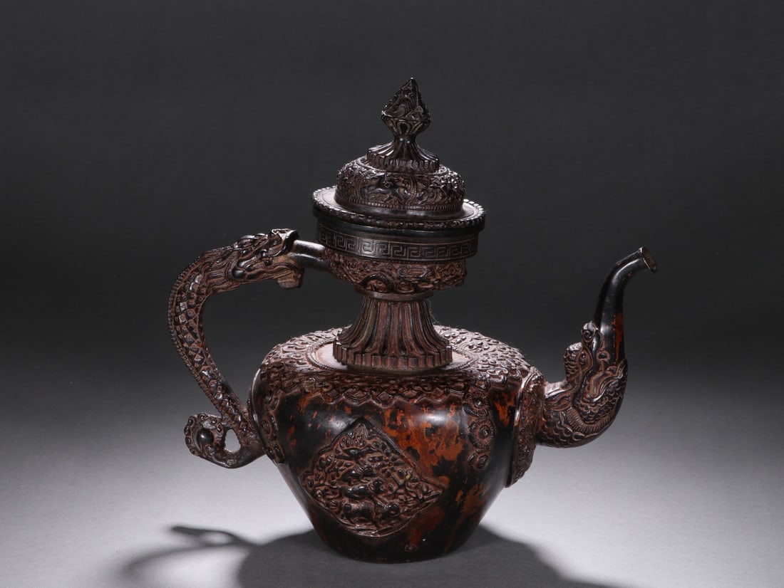 An Exquisite Bronze Dragon Pattern Ewer - 3
