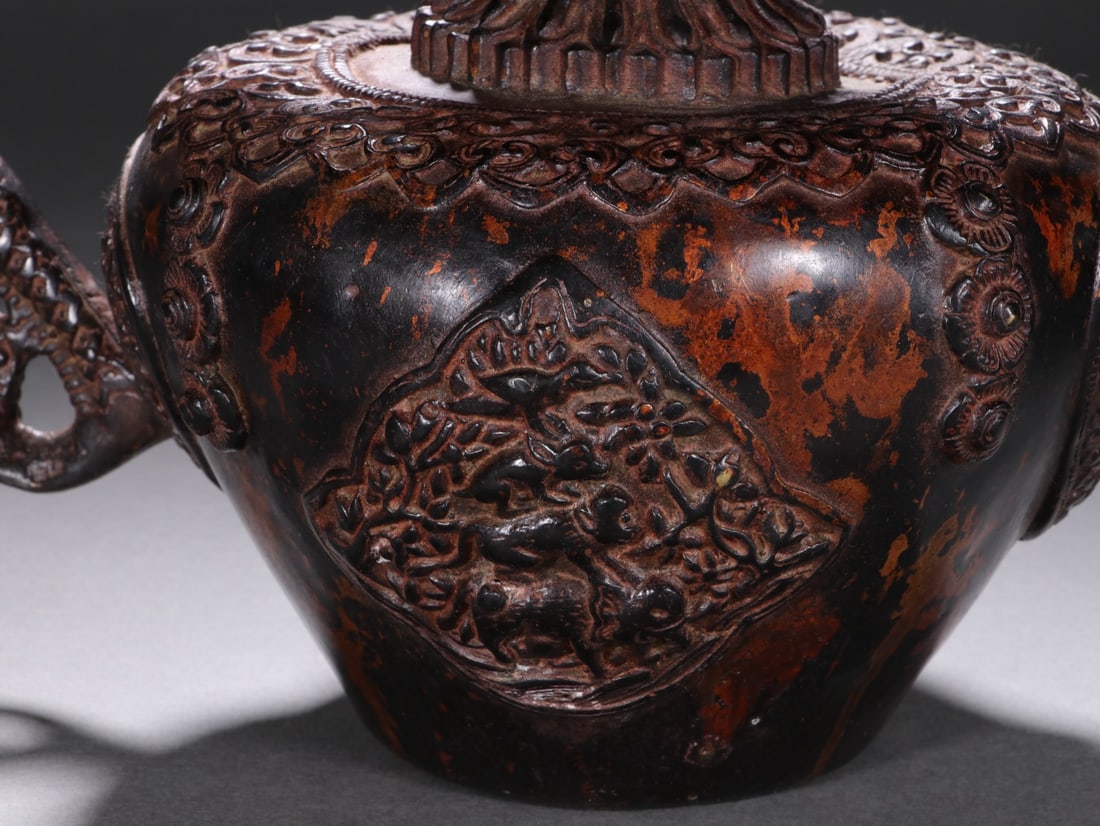 An Exquisite Bronze Dragon Pattern Ewer - 5