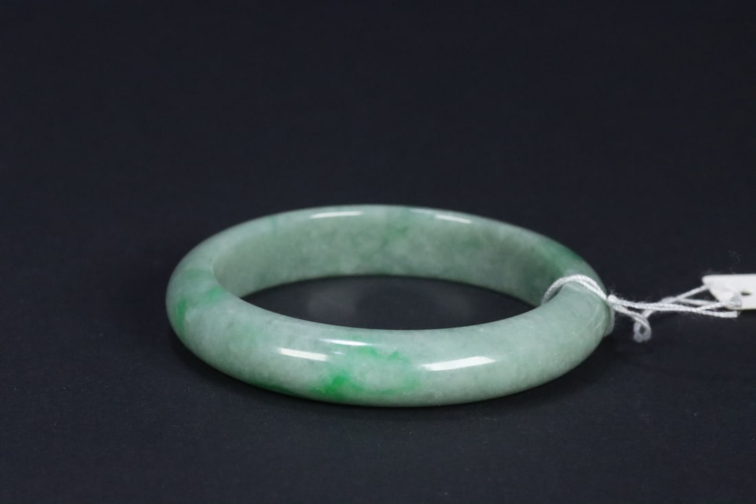 An Exquisite Jadeite Bracelets - 7