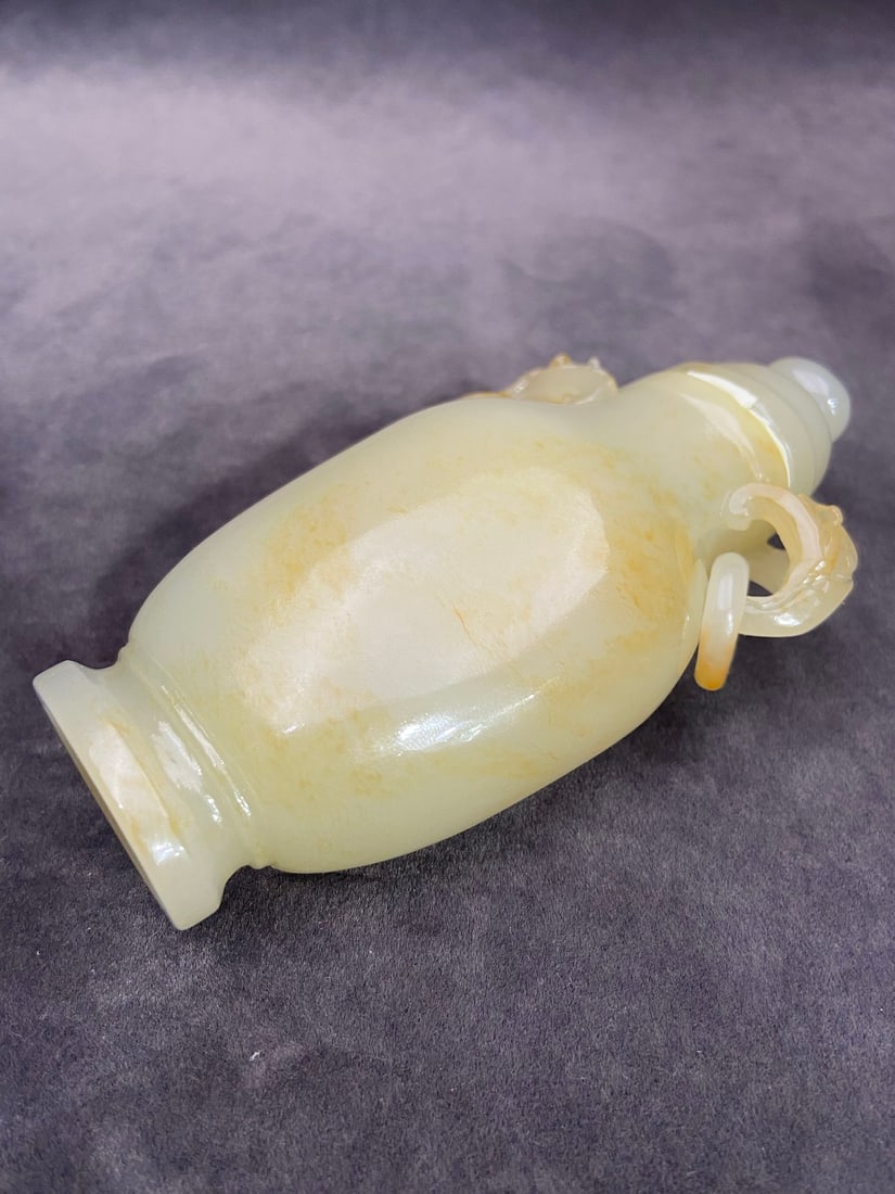 An Exquisite White Jade Double-Ears Vase - 4