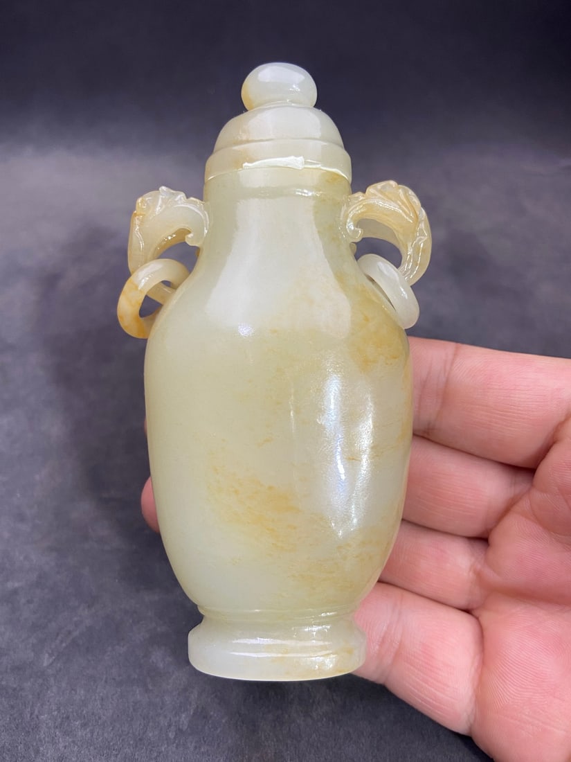 An Exquisite White Jade Double-Ears Vase - 9