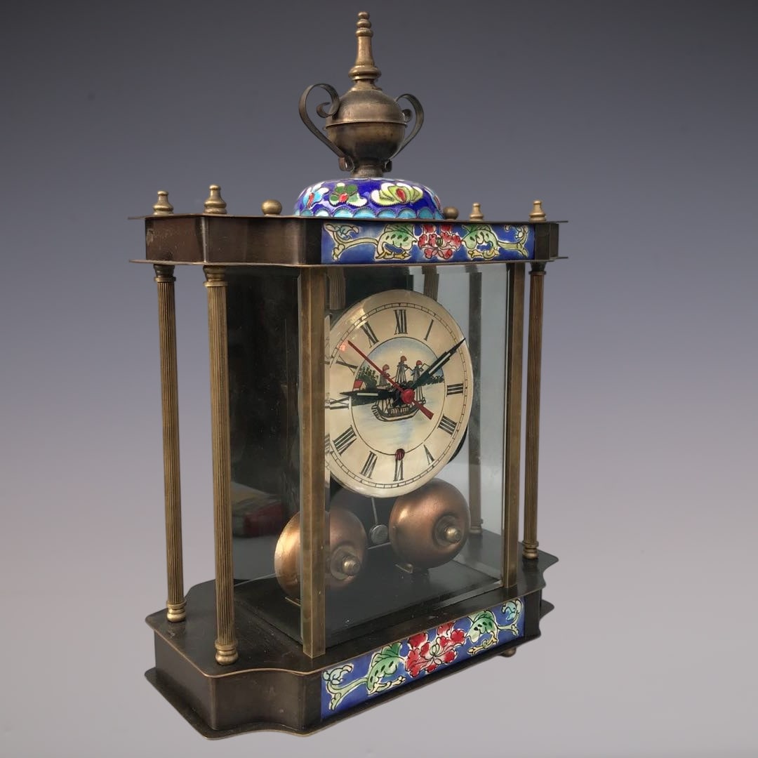 An Exquisite Bronze Lotus Pattern Clock - 3
