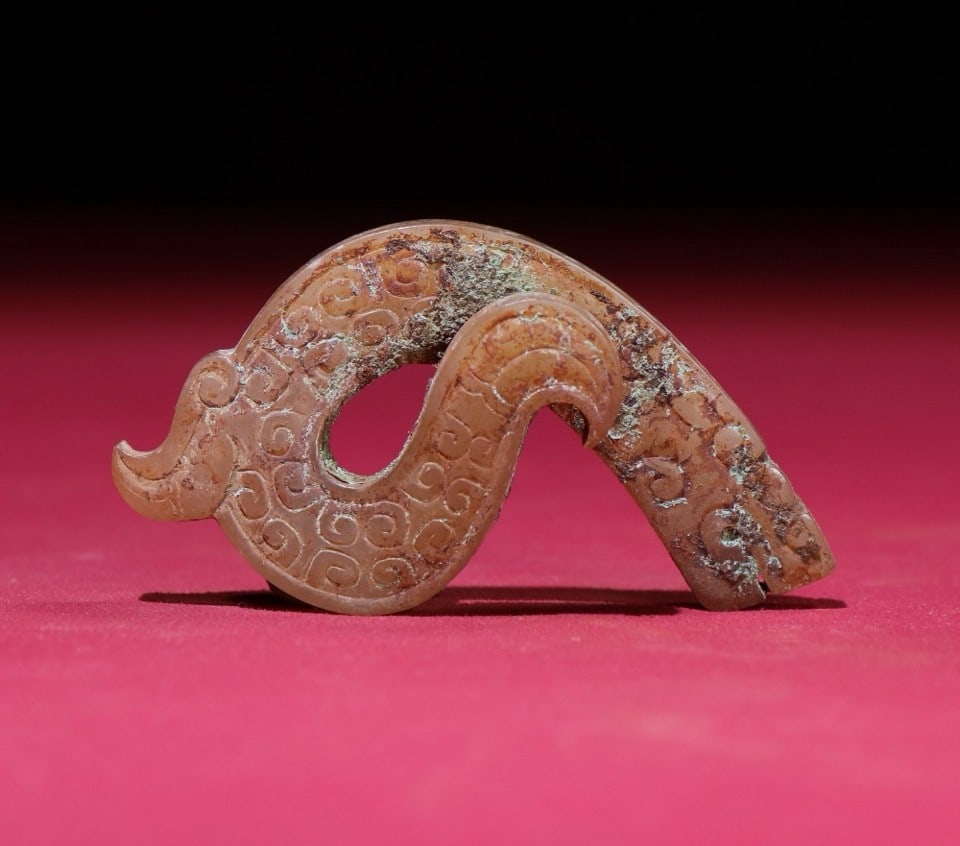 A Exquisite Hotan Jade Dragon Jade Pendant (1 of 9)