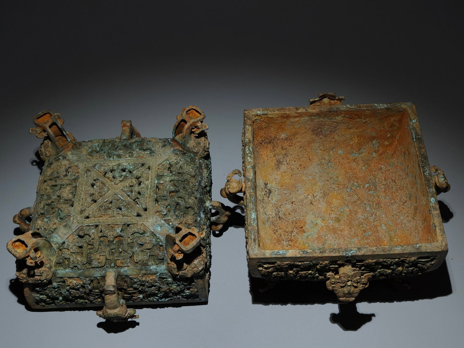 A Exquisite Bronze Dragon Pattern Box - 7