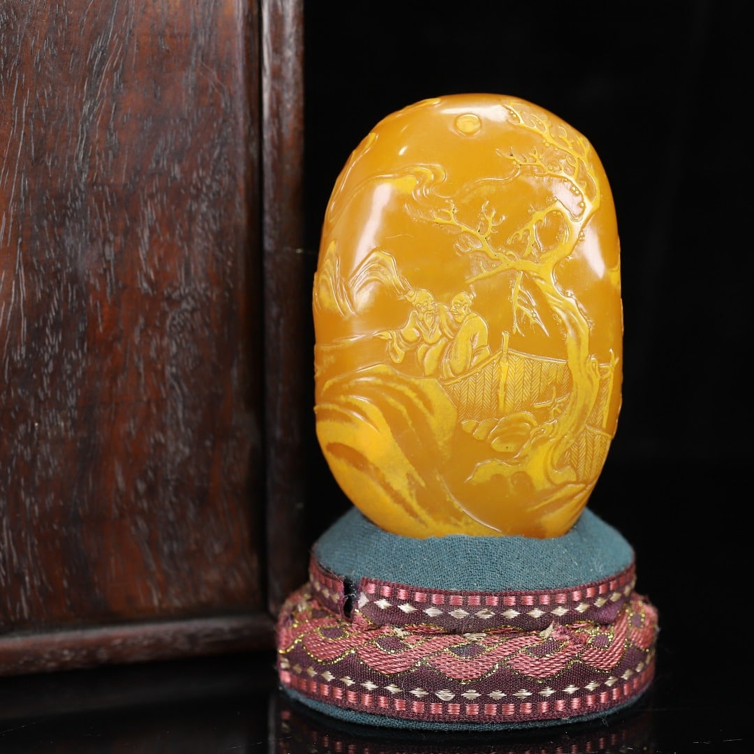 A Exquisite Shoushan Stone Figures Pattern Ornament: A Exquisite Shoushan Stone Figures Pattern Ornament,Qing Dynasty, China,With Mark,Size:3.3inx2inx1.4in,Weight:255g 寿山石人物纹摆件,中国