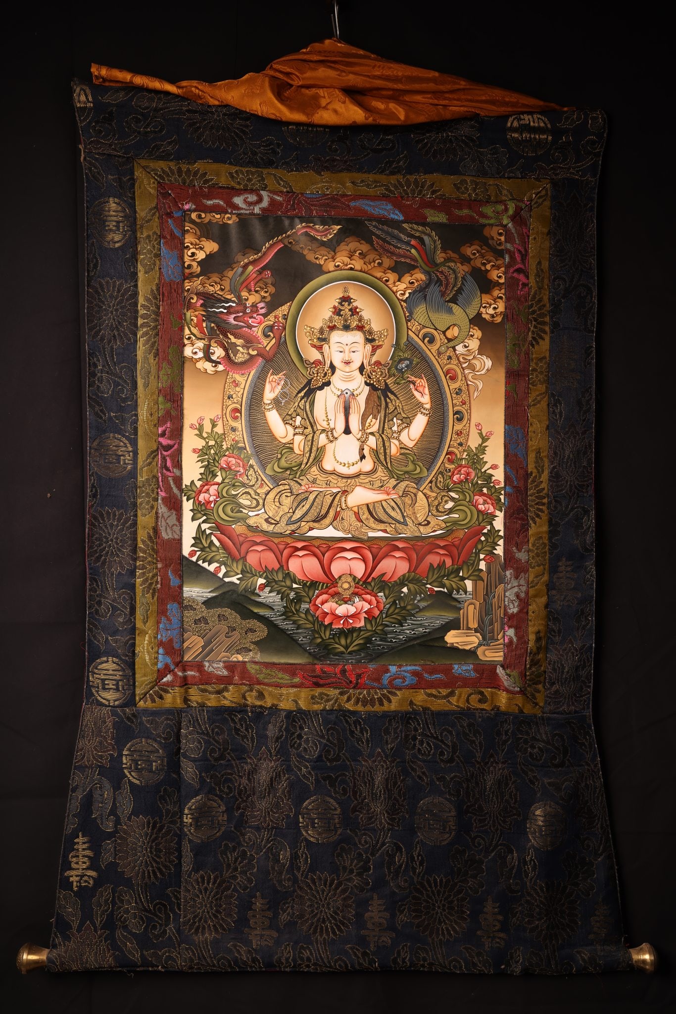 A Exquisite Four-arms Avalokitesvara Thangka: A Exquisite Four-arms Avalokitesvara Thangka,Qing Dynasty, China,Size:28.3inx44.5in(Whole),17.7inx23.6in(Core) 四臂观音唐卡,中国清代