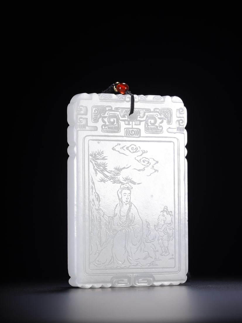 A Exquisite Hotan White Jade Avalokitesvara Brand: A Exquisite Hotan White Jade Avalokitesvara Brand,Qing Dynasty, China,Size:2.9inx1.9inx0.3in,Weight:71g 和田白玉观音牌,中国清代