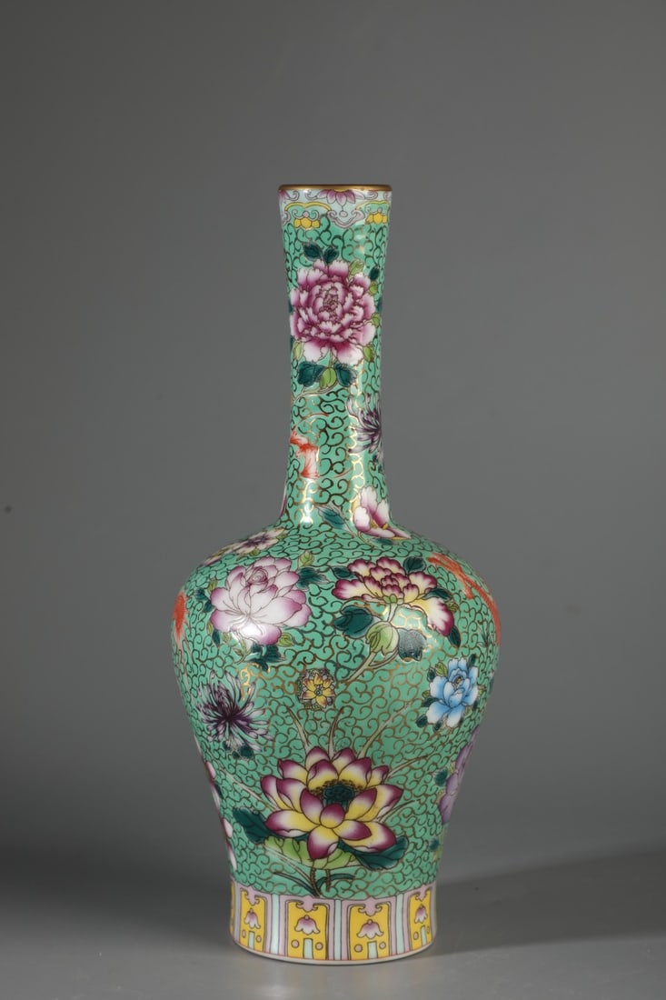A Exquisite Green Ground Painted Gold Dragon Pattern Vase - 7