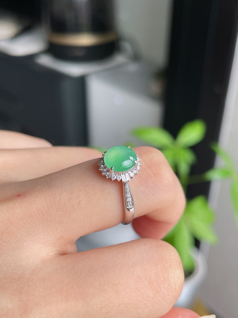 A Exquisite Diamond Inlaid Jadeite Ring - 3