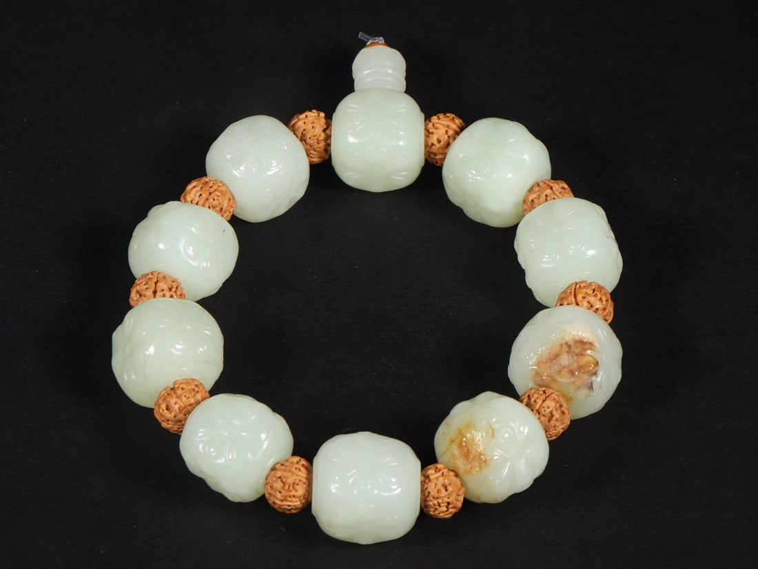 A Exquisite Hotan Jade Eight Treasures Flower Pattern Bracelets - 3