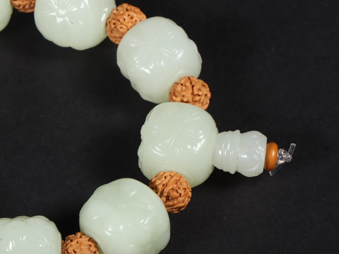 A Exquisite Hotan Jade Eight Treasures Flower Pattern Bracelets - 7