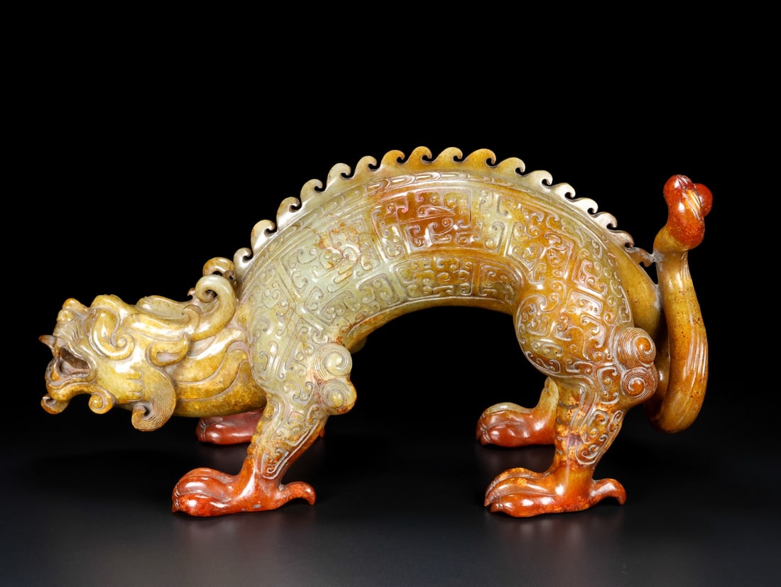 A Exquisite Hotan Jade Animal Ornament: A Exquisite Hotan Jade Animal Ornament,Han Dynasty, China,Size:12.2inx4.9inx6.5in,Weight:3175g 和田玉兽摆件,中国汉代