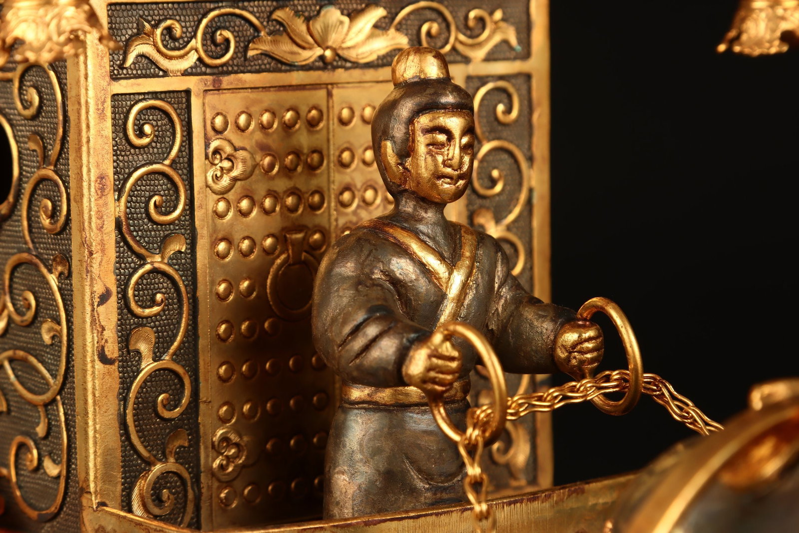 A Exquisite Gilt Bronze Carriage - 6