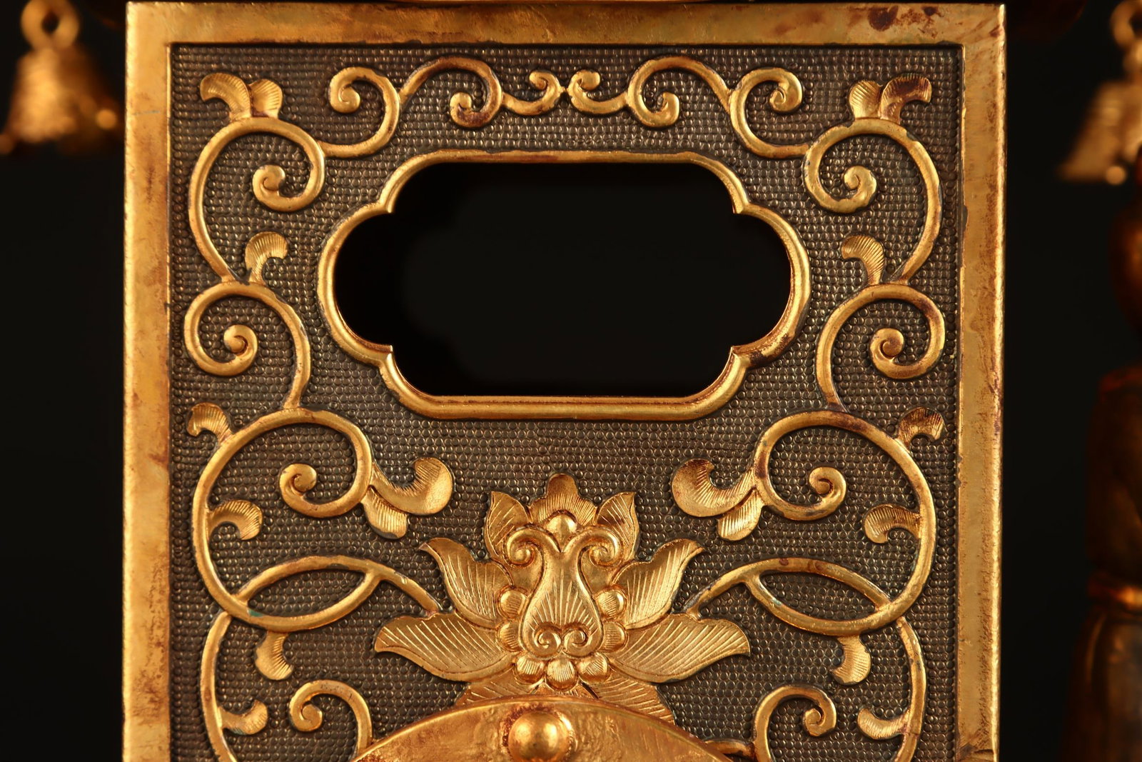 A Exquisite Gilt Bronze Carriage - 8