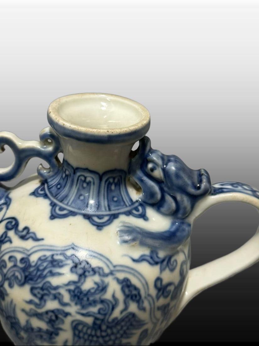 A Exquisite Blue and White Phoenix Pattern Ewer - 2
