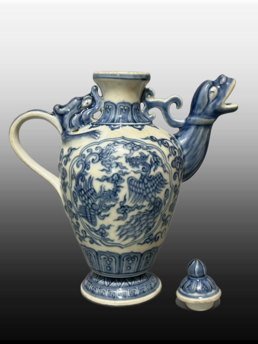 A Exquisite Blue and White Phoenix Pattern Ewer - 3