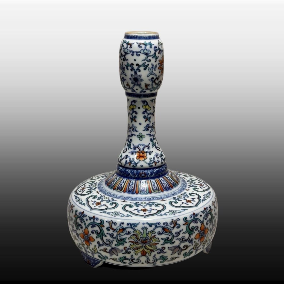 A Exquisite Doucai Lotus Pattern Vase - 3