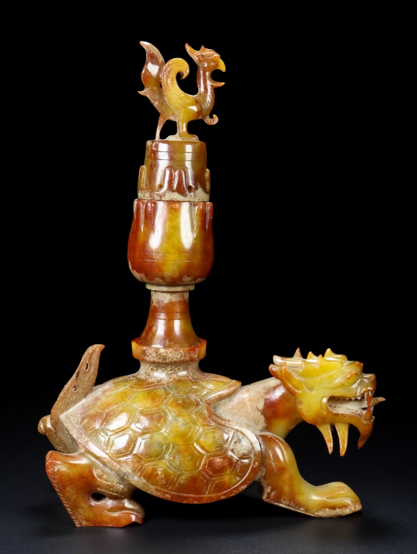 A Exquisite Hotan Jade Tortoise Censer: A Exquisite Hotan Jade Tortoise Censer,Han Dynasty, China,Size:6.7inx3.5inx9.1in ,Weight:1245g 和田玉龟炉,中国汉代