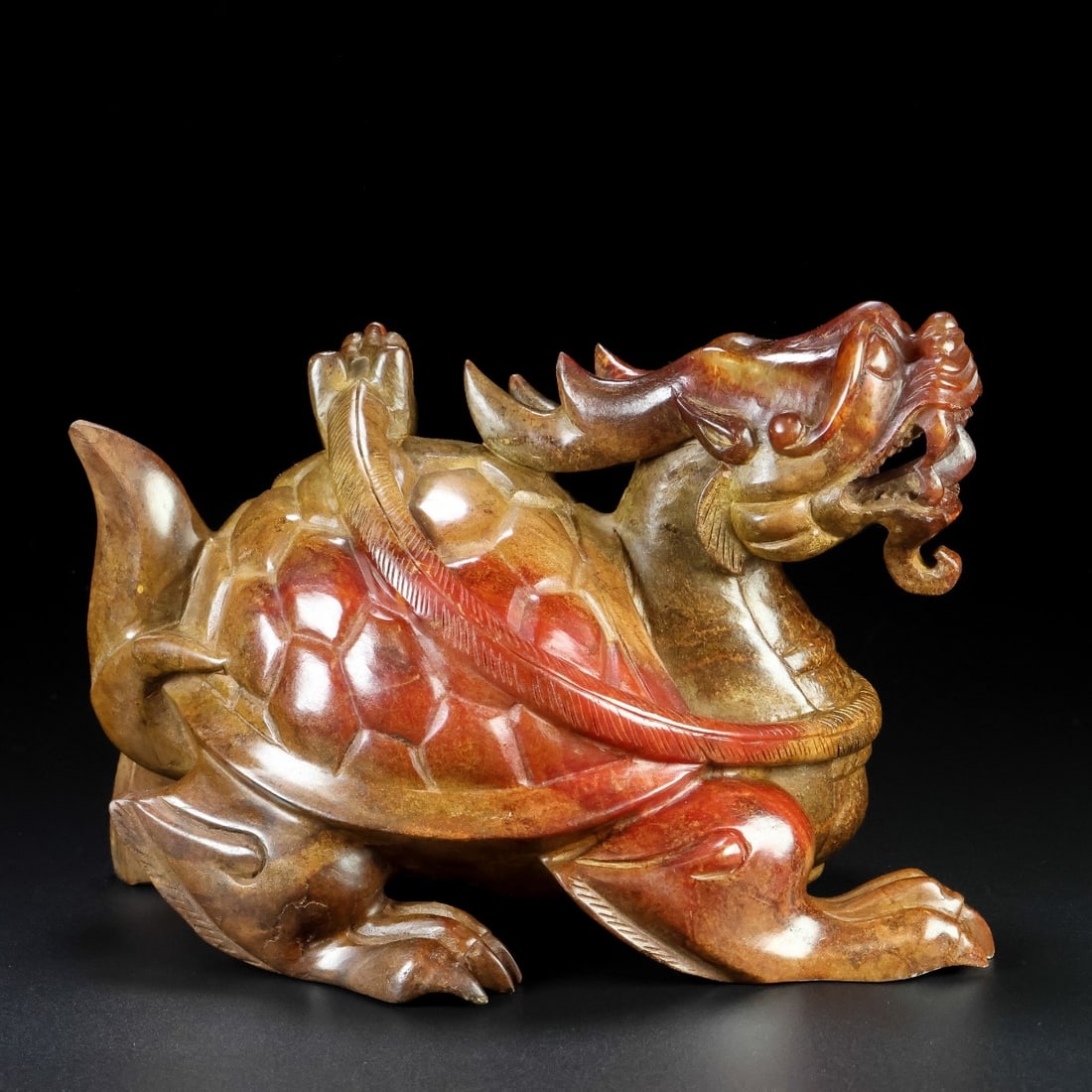 A Exquisite Hotan Jade Dragon Tortoise Ornament: A Exquisite Hotan Jade Dragon Tortoise Ornament,Han Dynasty, China,Size:7.1inx5.1inx5.1in ,Weight:2626g 和田玉龙龟摆件,中国汉代