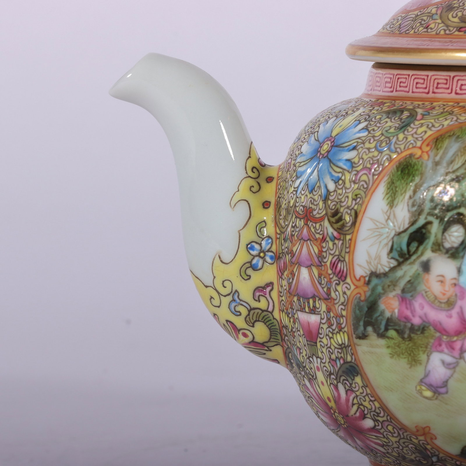 A Exquisite Enamel Figures Pattern Ewer - 2