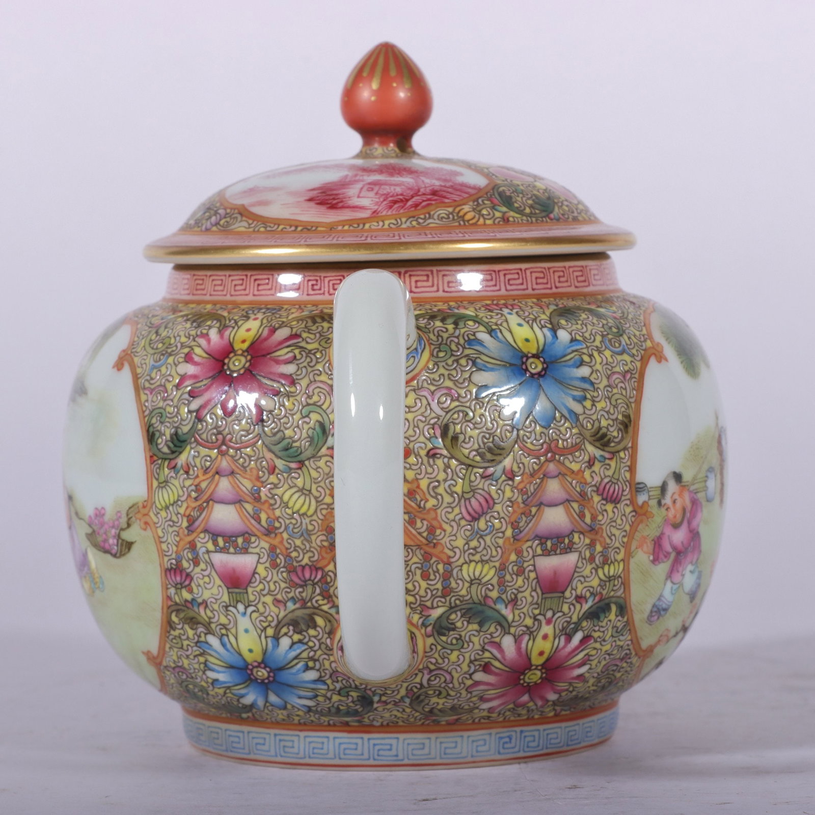 A Exquisite Enamel Figures Pattern Ewer - 4