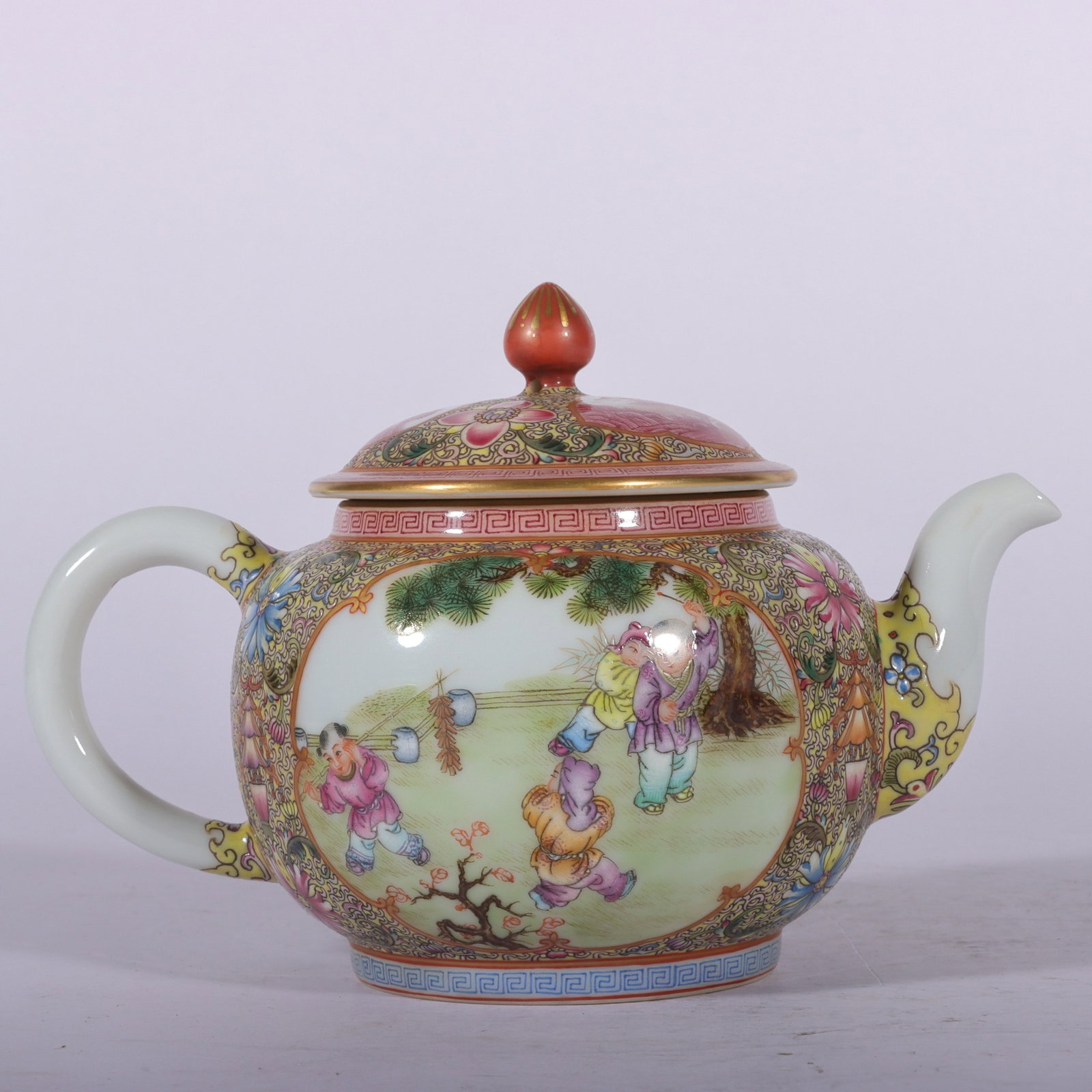 A Exquisite Enamel Figures Pattern Ewer - 6