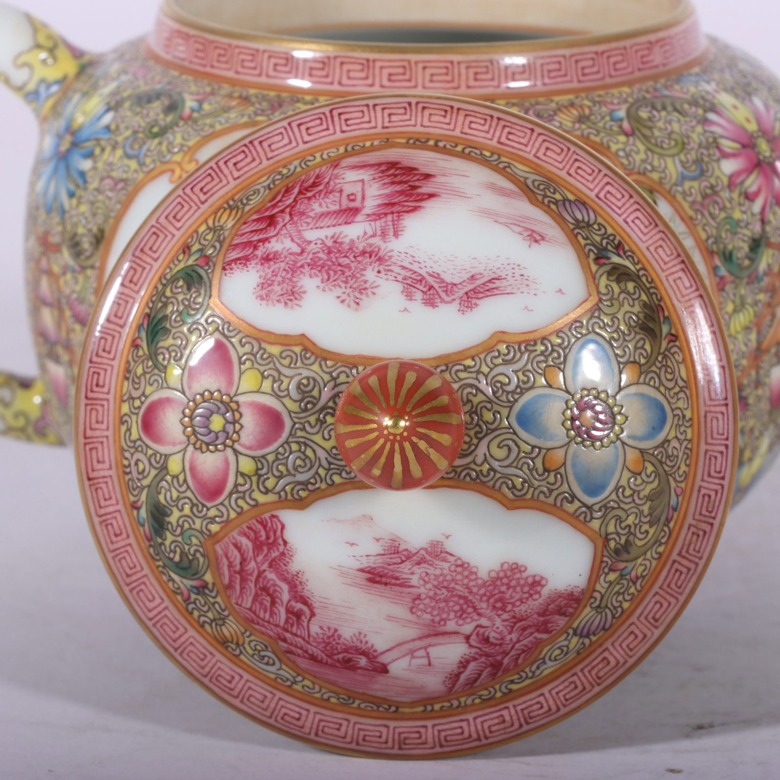 A Exquisite Enamel Figures Pattern Ewer - 7
