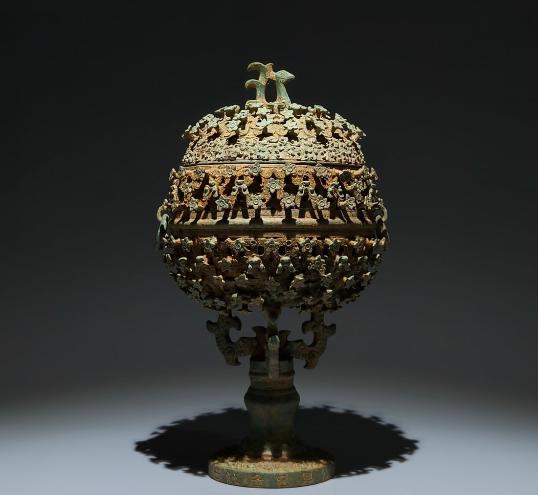 A Exquisite Bronze Plum Flower Pattern Bird Covered Jar: A Exquisite Bronze Plum Flower Pattern Bird Covered Jar,Han Dynasty, China,Size:13.8inx6.3in 青铜梅花纹鸟盖罐,中国汉代