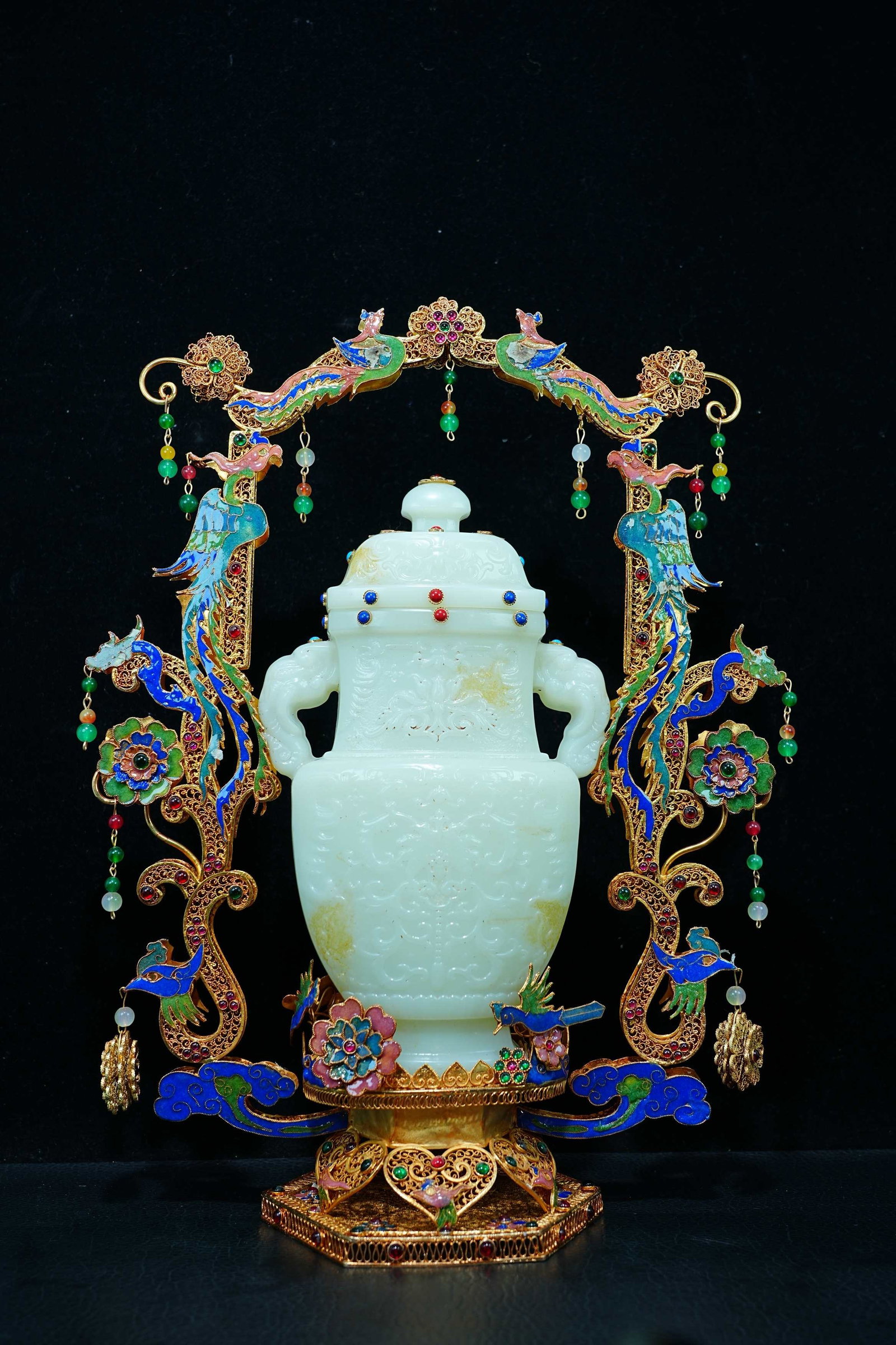 A Exquisite Cloisonne Enamel White Jade Lotus Pattern Vase: A Exquisite Cloisonne Enamel White Jade Lotus Pattern Vase,Qing Dynasty, China,Qianlong Four-character Mark,Size:11.8inx15in,Weight:2973g