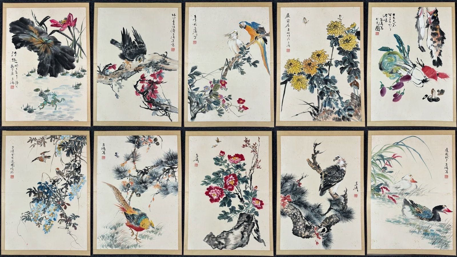 A Chinese Ink Painting Album of Flower and Bird on Paper: A Chinese Ink Painting Album of Flower and Bird on Paper,Modern Time,Wang Xuetao,whole size:21.3inx15in (Album, Ten Leaves)