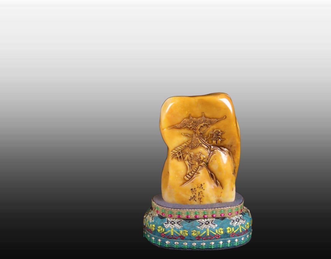 A Exquisite Shoushan Stone Landscape and Figures Pattern Seal: A Exquisite Shoushan Stone Landscape and Figures Pattern Seal,Qing Dynasty, China,With Mark,Size:3.5inx2.7inx1.6in,Weight:409g 寿山石山水人物纹印&