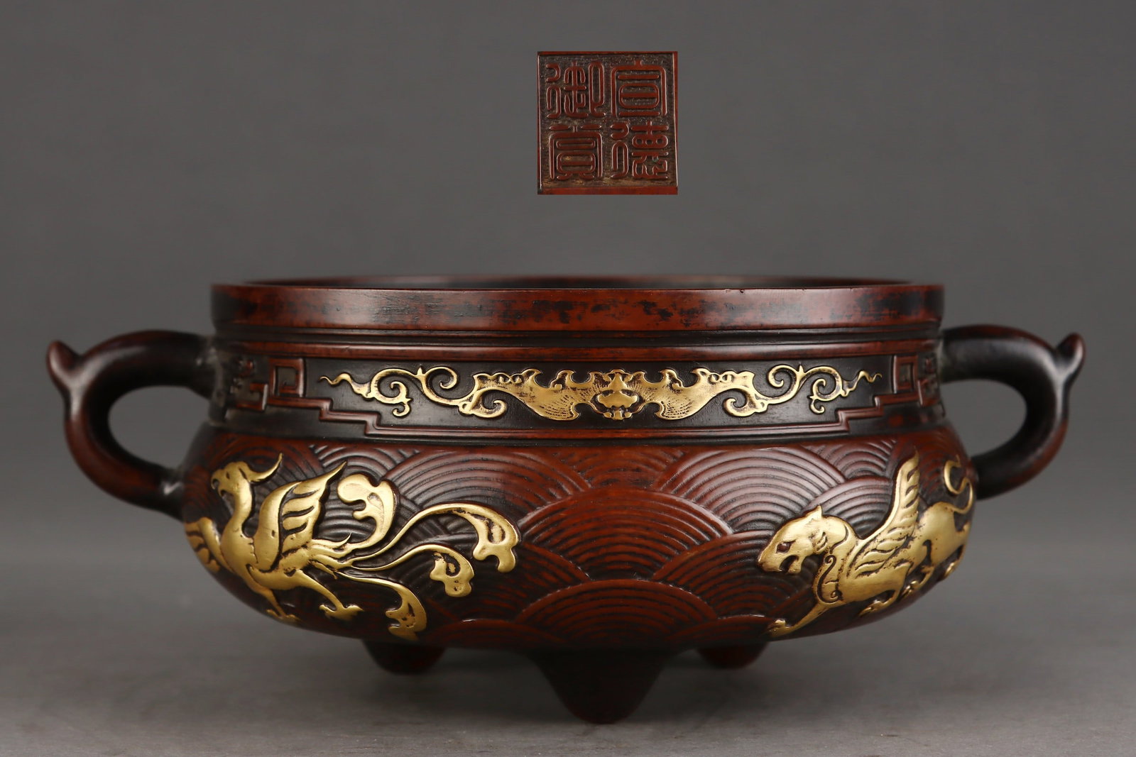 A Exquisite Gilt Bronze Auspicious Beast Pattern Tripod Censer (1 of 9)