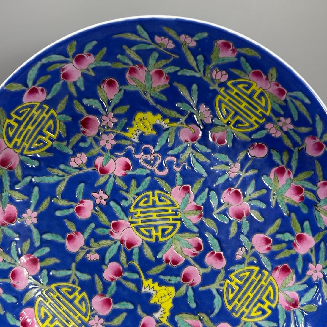 A Exquisite Enamel Peach Pattern Plate - 2