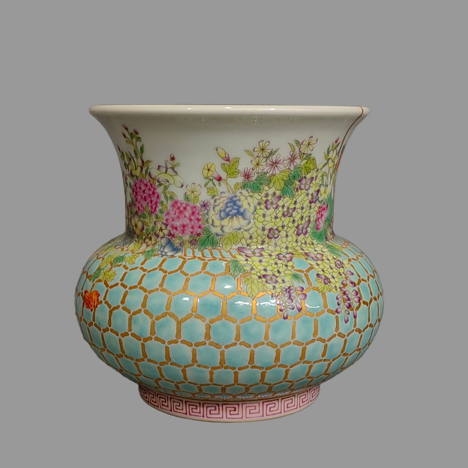 A Exquisite Famille-Rose Flower Pattern Basin - 3