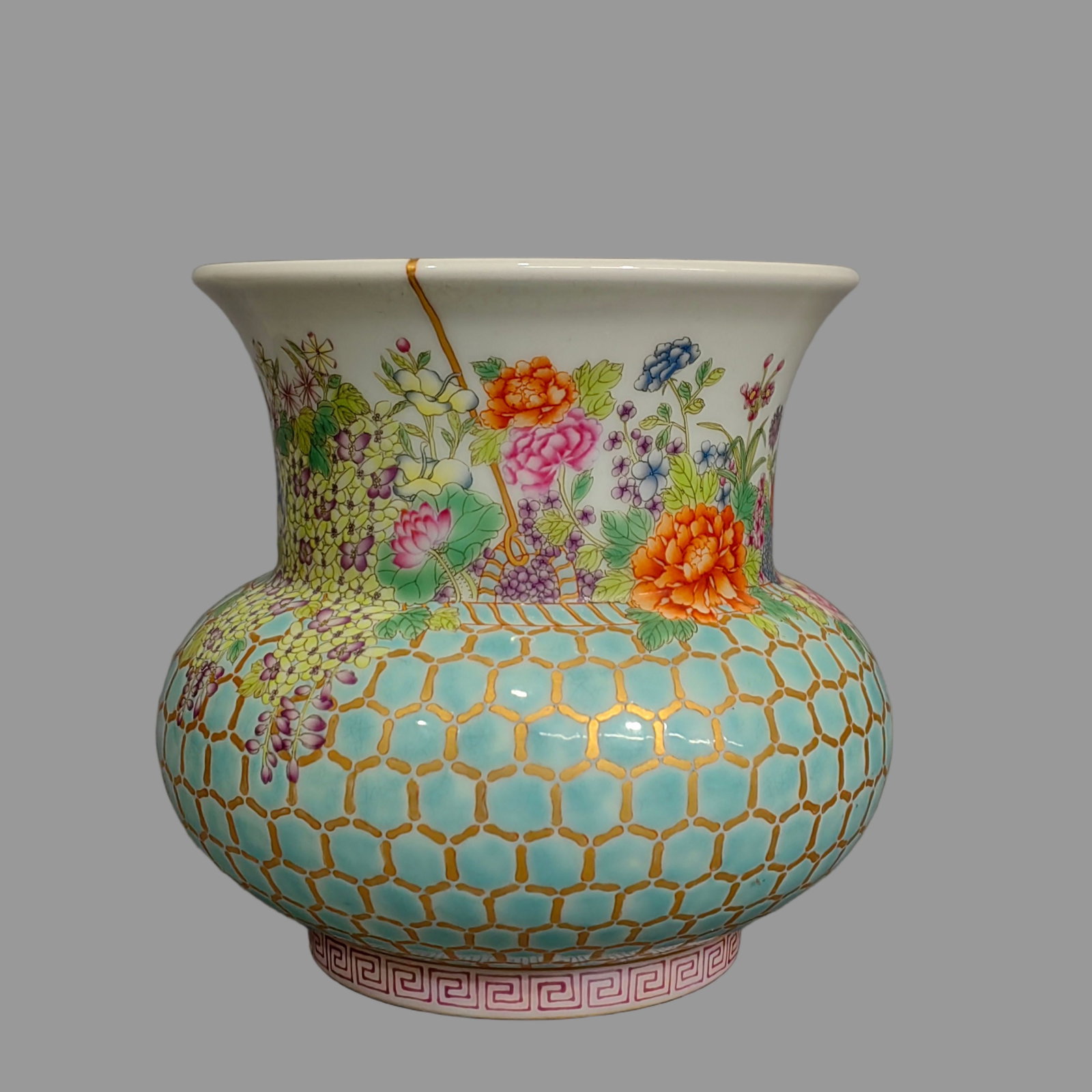 A Exquisite Famille-Rose Flower Pattern Basin - 4