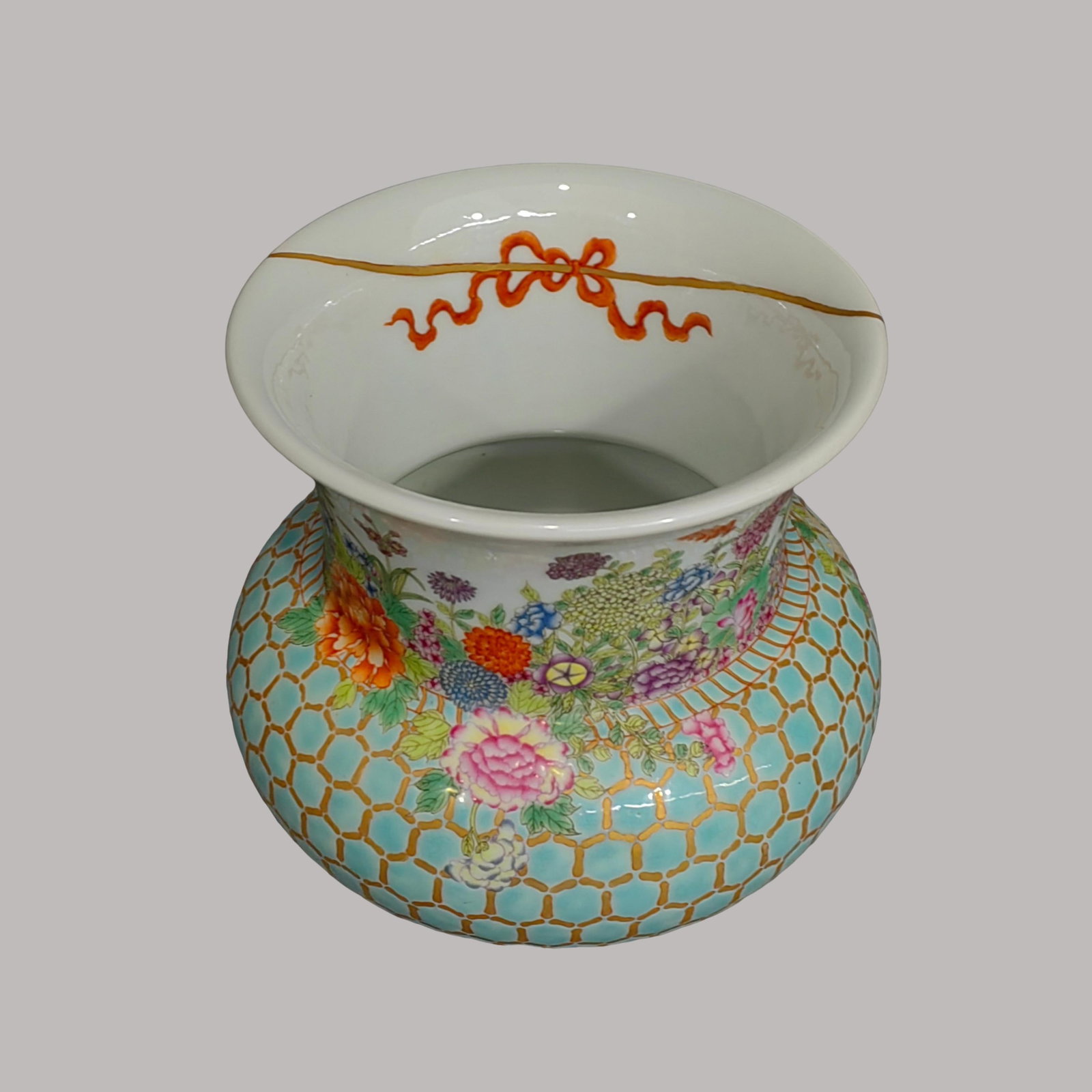 A Exquisite Famille-Rose Flower Pattern Basin - 6