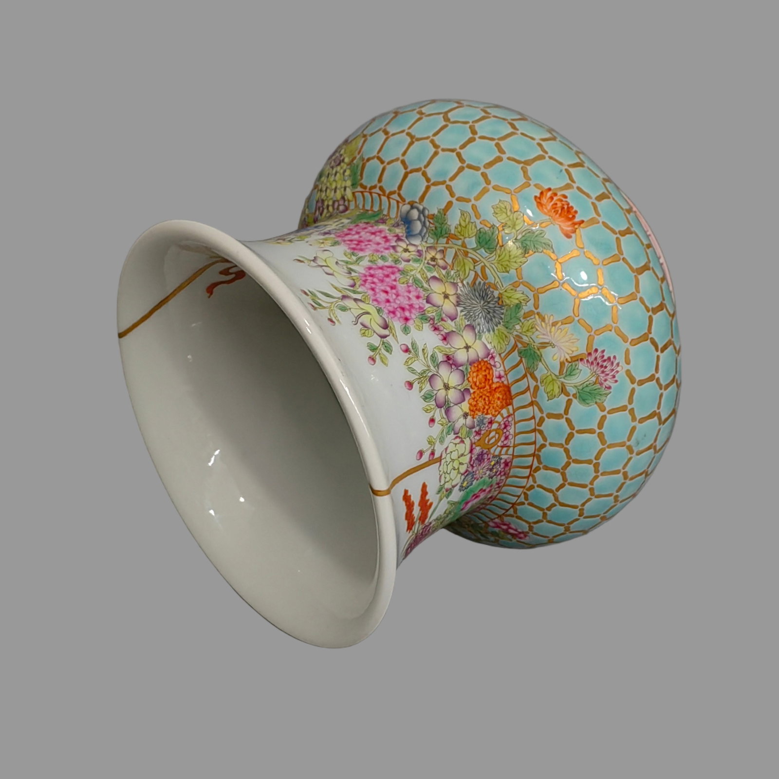 A Exquisite Famille-Rose Flower Pattern Basin - 7