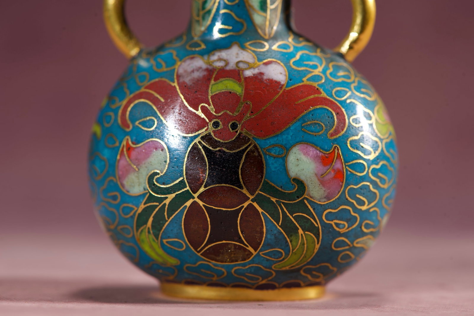 A Exquisite Cloisonne Bat Pattern Snuff Bottle - 3