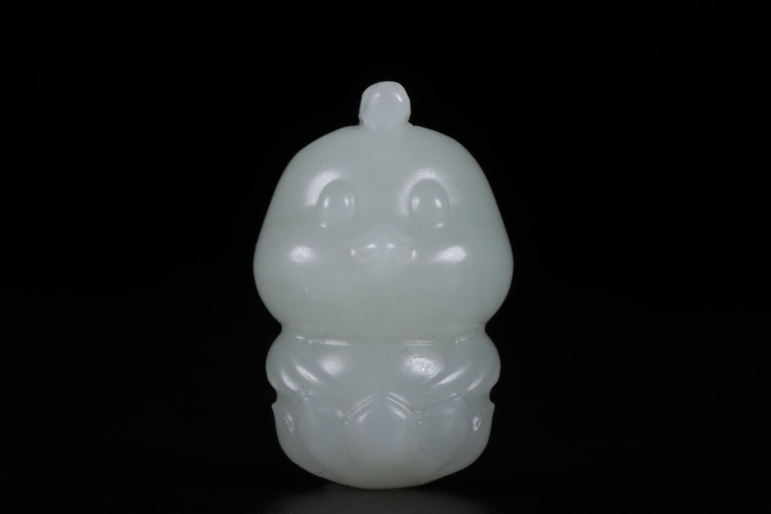 A Exquisite Hotan White Jade Fowl Handheld Carving: A Exquisite Hotan White Jade Fowl Handheld Carving,Qing Dynasty, China,Size:1.3inx0.8inx0.8in ,Weight:18g