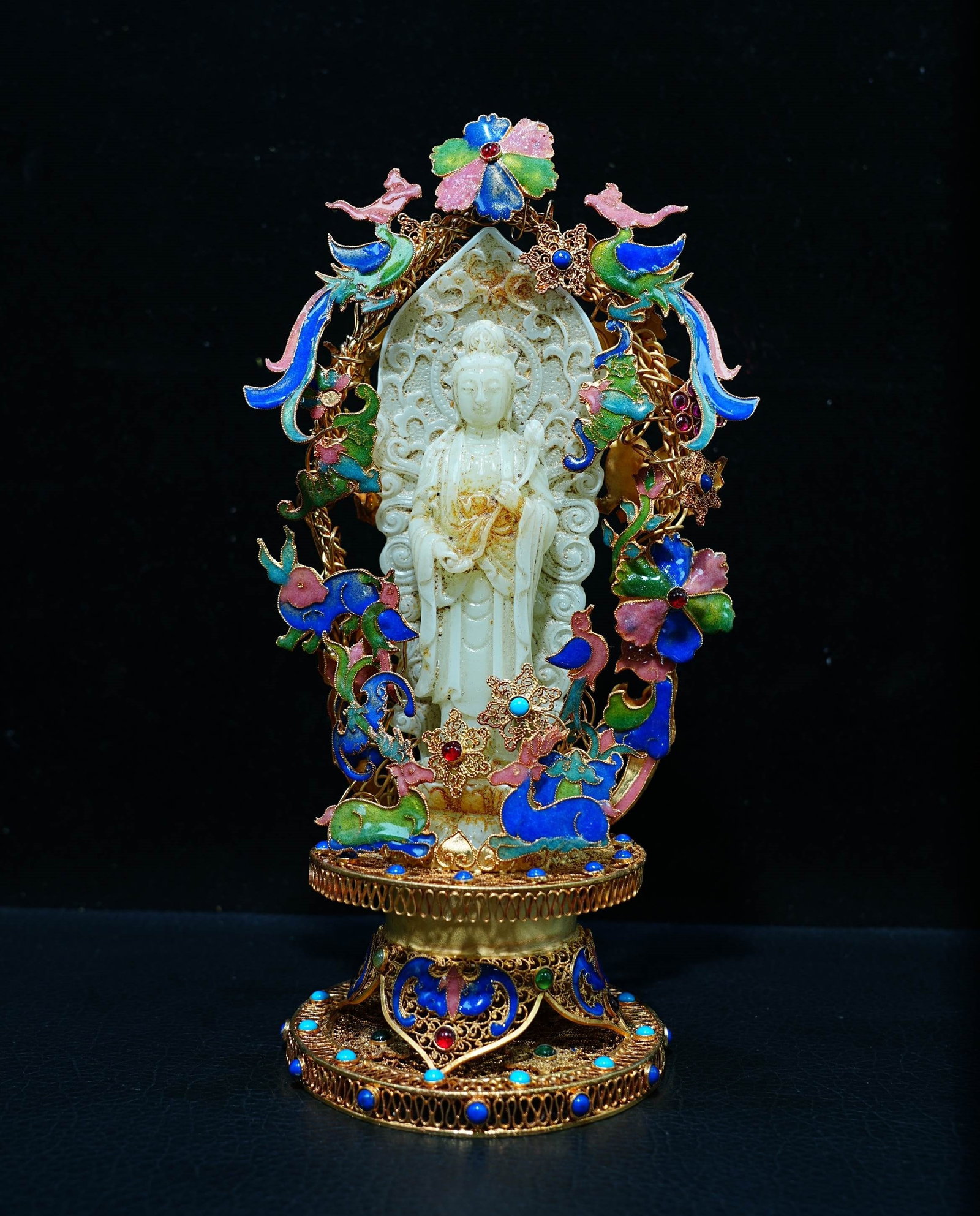 A Exquisite Cloisonne Enamel Inlaid White Jade Avalokitesvara Ornament: A Exquisite Cloisonne Enamel Inlaid White Jade Avalokitesvara Ornament,Qing Dynasty, China,Qianlong Four-character Mark,Size:5.1inx9.8in